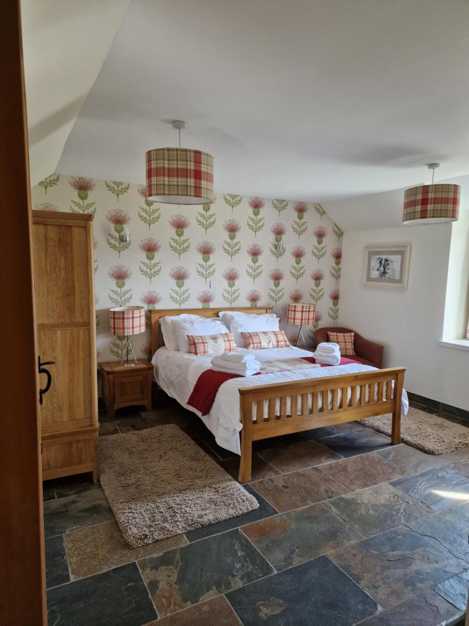 Dalnoid Cottages & Treehouses Nr Glenshee Buitenkant foto