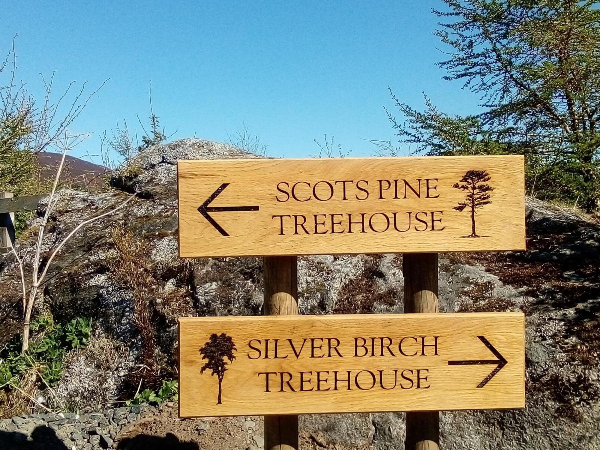 Dalnoid Cottages & Treehouses Nr Glenshee Buitenkant foto